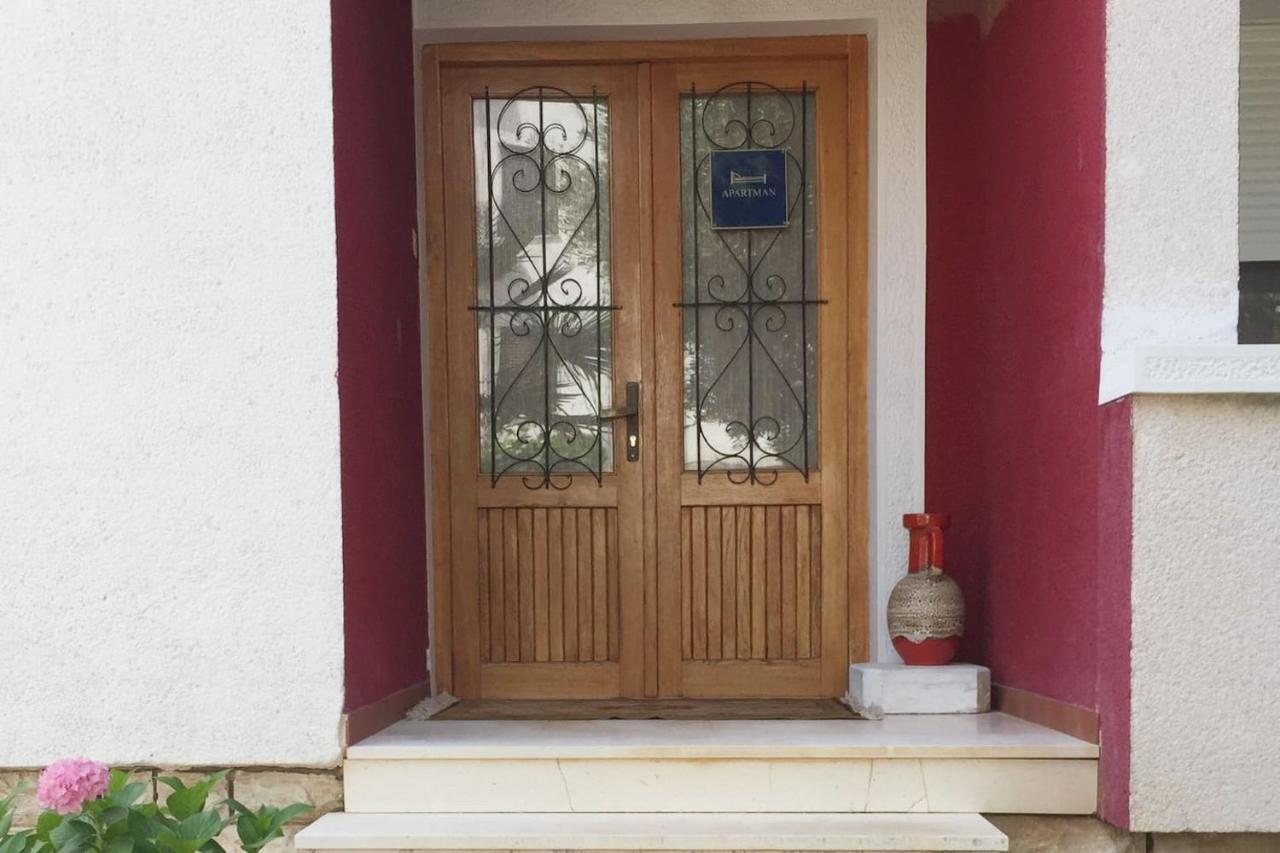 Domic ,Two Bedrooms Whit Large Terrace ニヴィーチェ エクステリア 写真